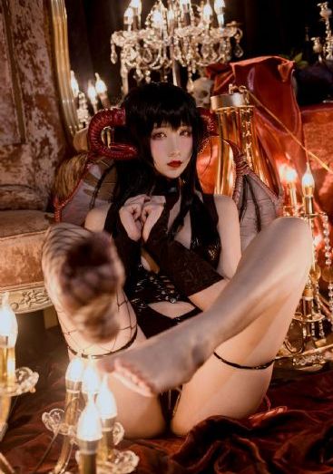 多人吮她的花蒂h文_4KBD在线观看