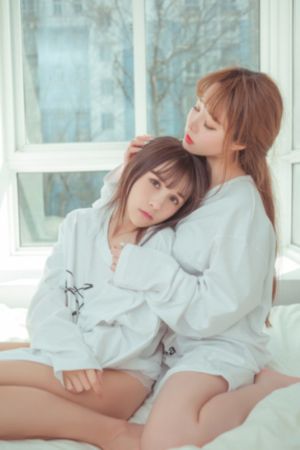 两个人看的WWW视频免费完整版_影视大全免费在线观看播放