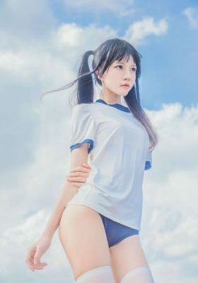 摸美女丝袜大腿内侧视频_BD国语BD在线观看